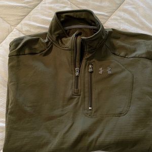 Under Armour pullover